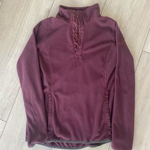 Helly Hansen Women's Nightfall Pullover Fleece in size small.